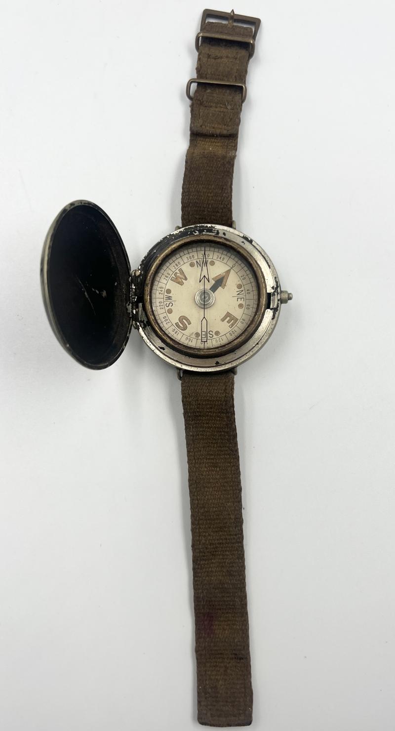 WW2 AF0210 Wrist Compass