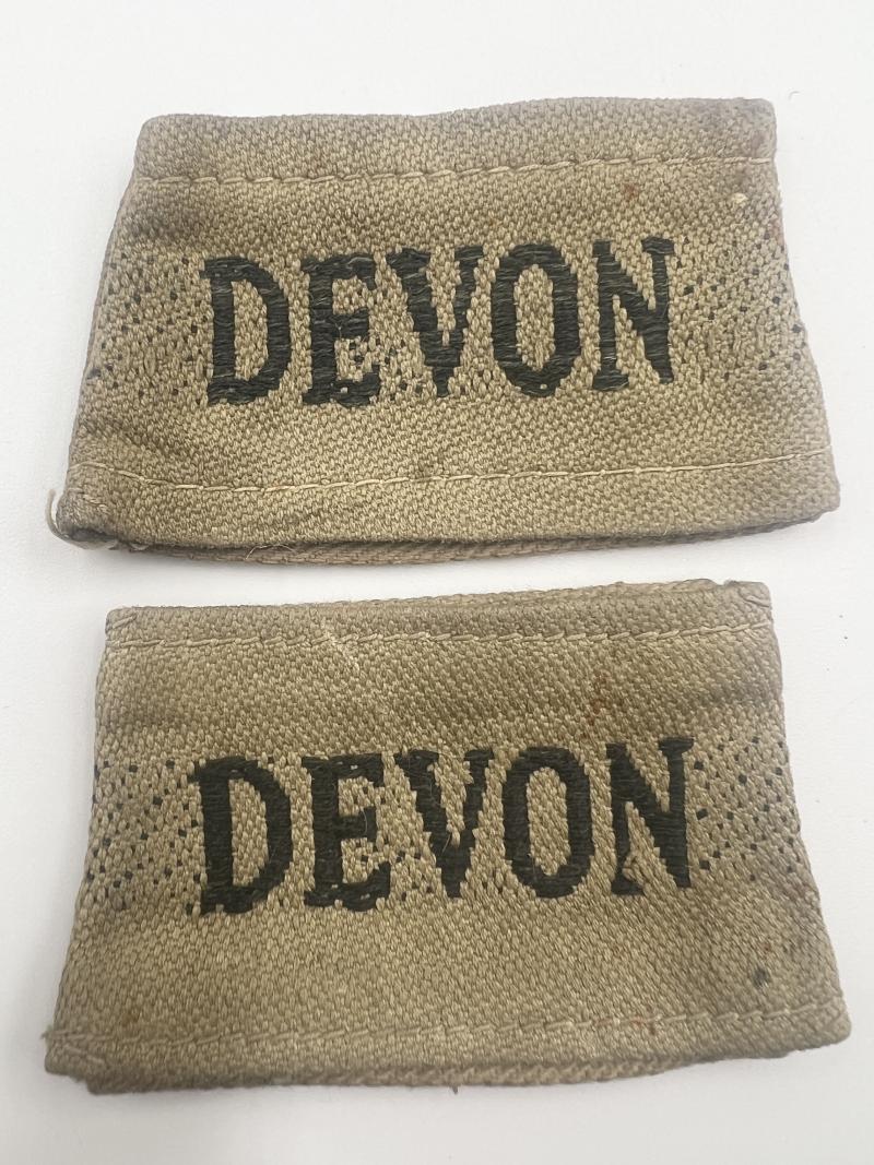 WW2 Devon Khaki Drill Slip On Shoulder Titles